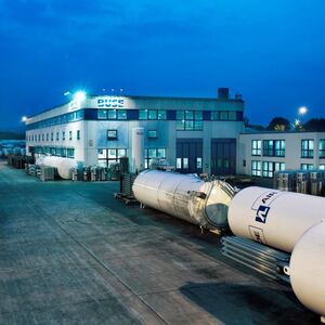 Betriebsgelände mit Kaltvergaseranlagen Lagertanks